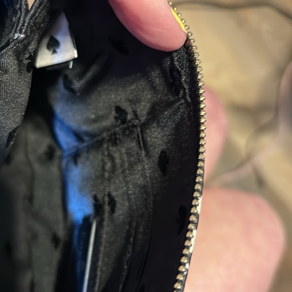 Kate Spade ♠️ Wristlet, Daisy Print.8x5.5, EUC, NCO - Picture 5 of 5